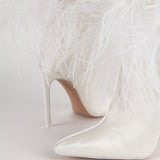 ILKYAZ BOOTS IN WHITE FEATHER